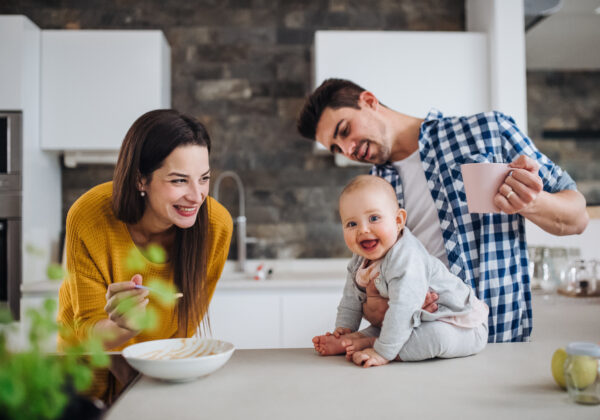 8 indispensables à offrir à de jeunes parents