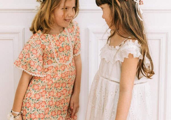 Quelles tenues de cérémonie pour enfant cet été ?