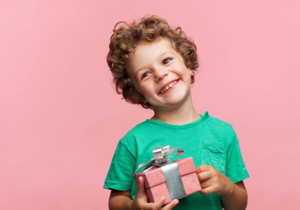 3 cadeaux originaux pour les 5 ans de votre enfant
