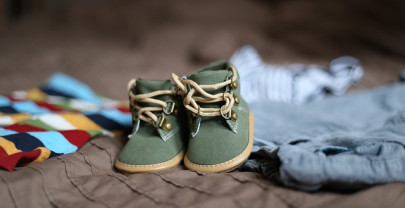 Les premières chaussures de bébé : comment les choisir ?